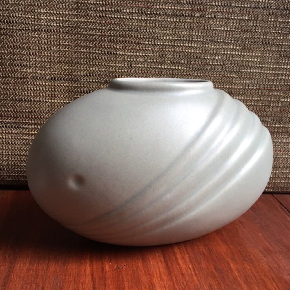 Vintage art deco vase